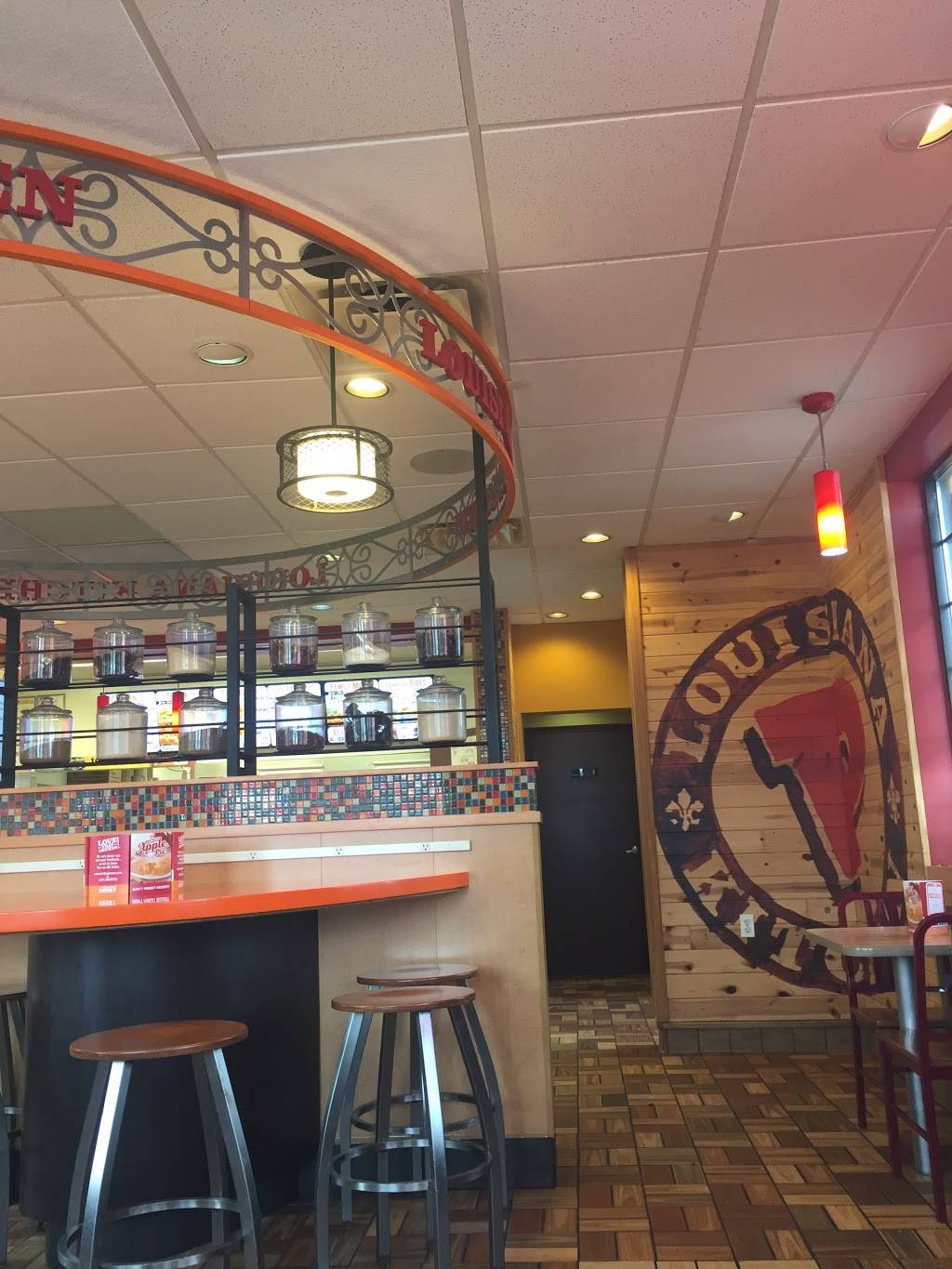 Popeyes Louisiana Kitchen | restaurant | 16 N White Horse Pike, Lawnside, NJ 08045, USA | 8566729090 OR +1 856-672-9090