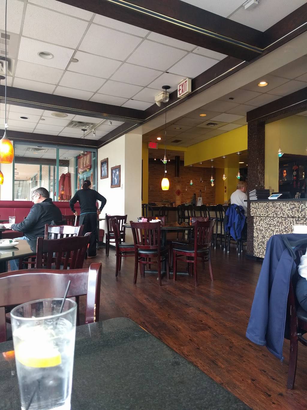 China Palace | restaurant | 409 Broad St, Sewickley, PA 15143, USA | 4127417423 OR +1 412-741-7423