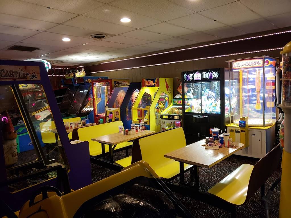 Godfathers Pizza | meal delivery | 1890 N Deffer Dr, Nixa, MO 65714, USA | 4177254933 OR +1 417-725-4933