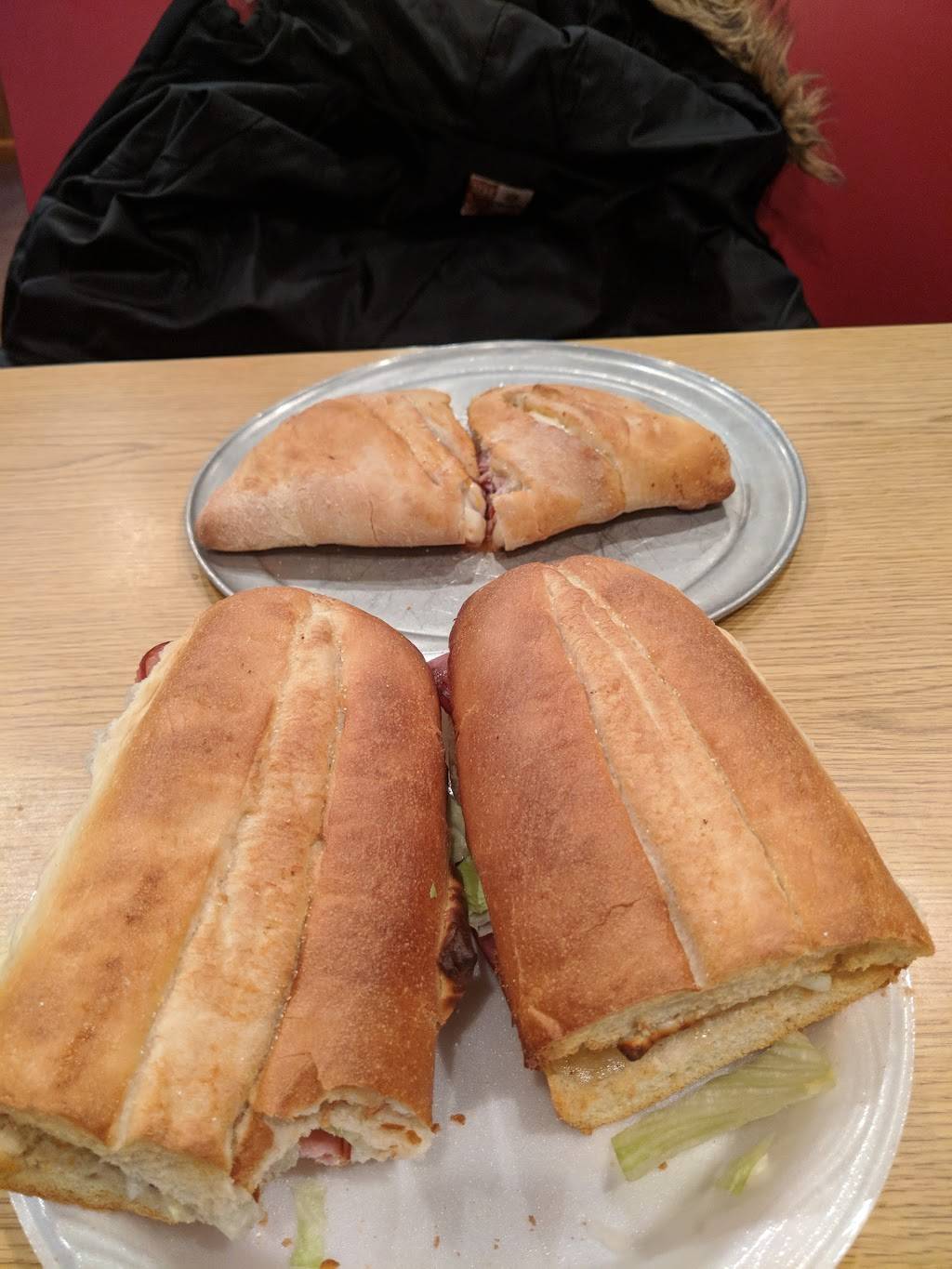 Foxs Pizza Den | restaurant | 1 E DuBois Ave, DuBois, PA 15801, USA | 8143710444 OR +1 814-371-0444