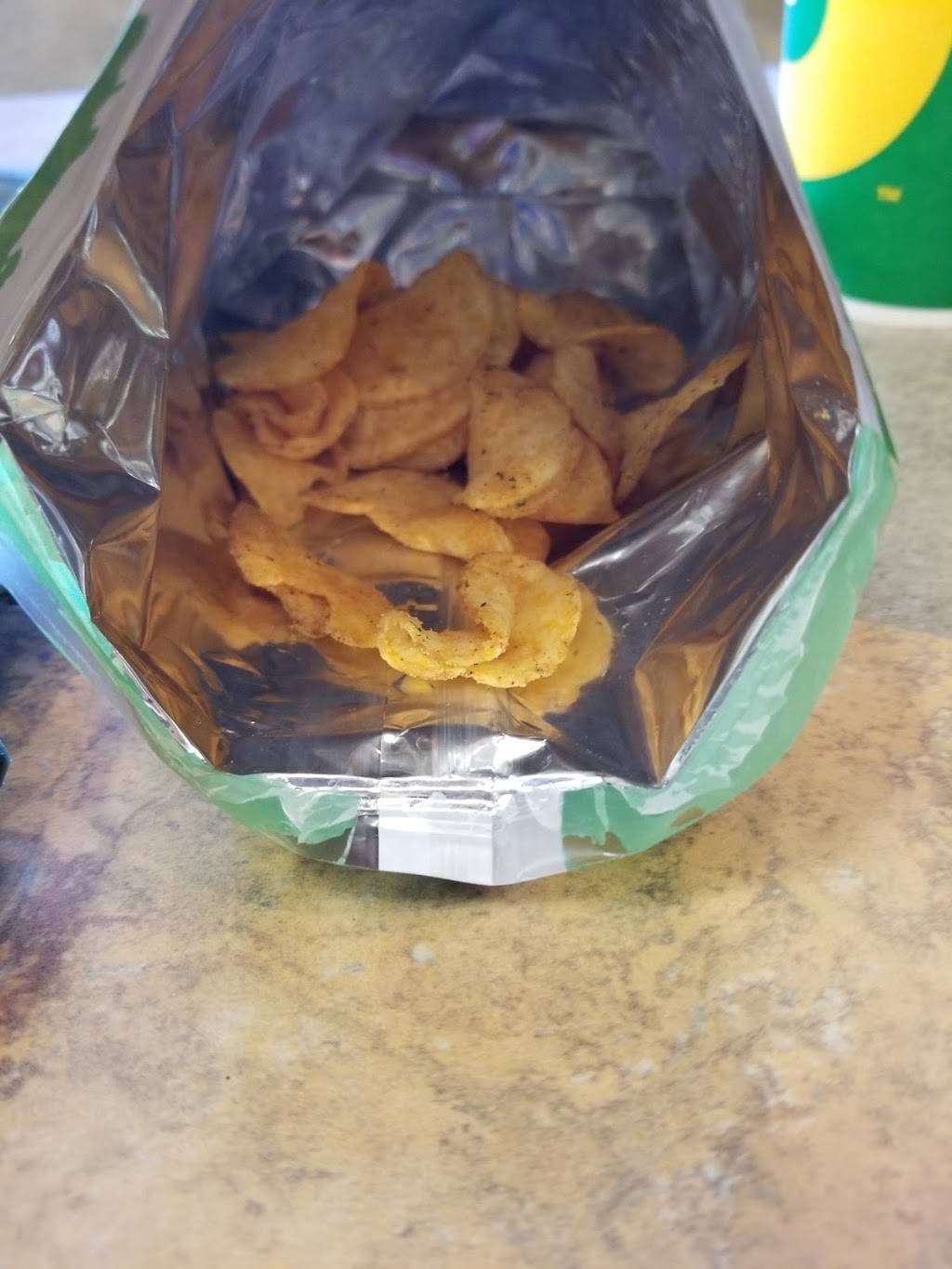 Subway | restaurant | 3071 W Shaw Ave, Fresno, CA 93711, USA | 5592256900 OR +1 559-225-6900