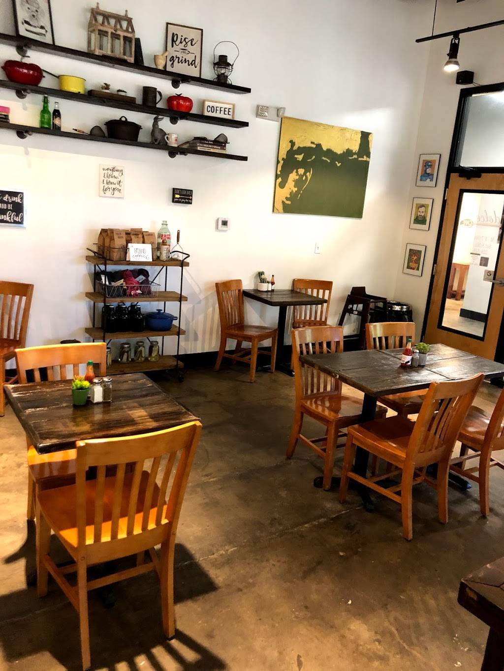 Dolce Café | restaurant | 1720 Pass Rd, Gulfport, MS 39501, USA | 2283288144 OR +1 228-328-8144