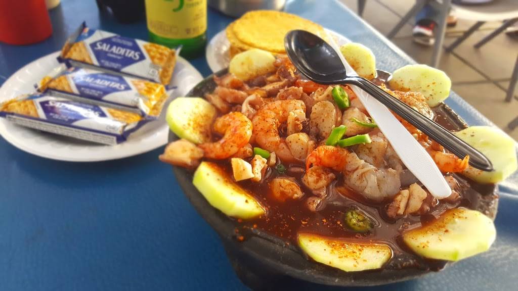 Mariscos Baja Mar | restaurant | 5607 S Nogales Hwy, Tucson, AZ 85706, USA | 5207308156 OR +1 520-730-8156
