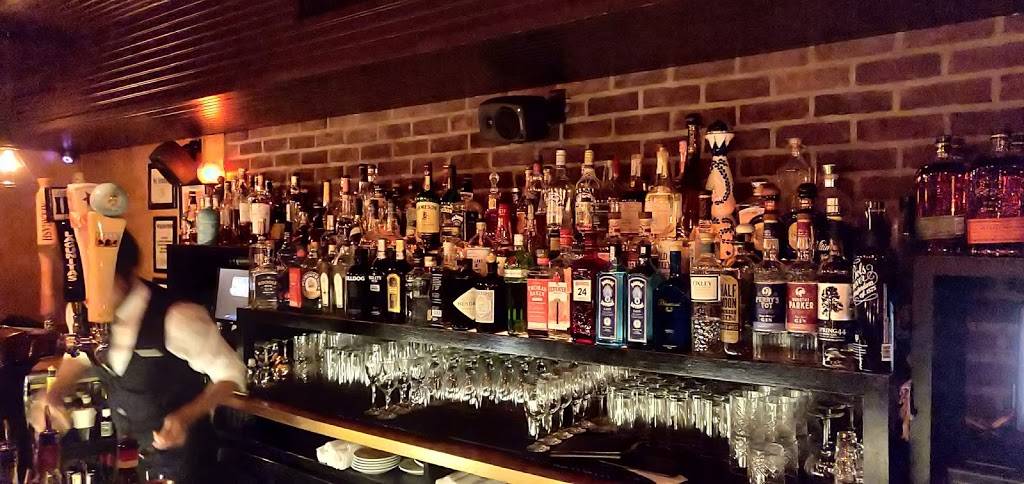 Bathtub Gin | restaurant | 132 9th Ave, New York, NY 10011, USA | 6465591671 OR +1 646-559-1671