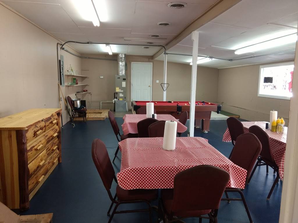 The Giggling pig | restaurant | 300 N Broad St, New Tazewell, TN 37825, USA | 8652784845 OR +1 865-278-4845