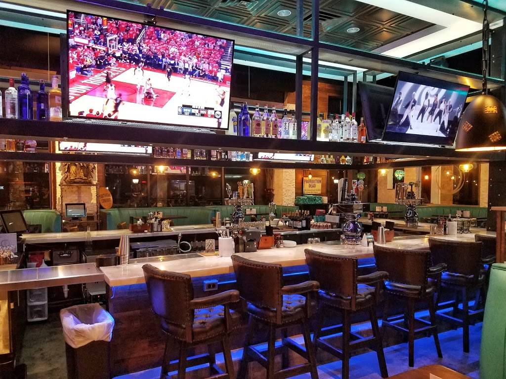 The Rim | restaurant | 295 E Renfro St, Burleson, TX 76028, USA | 8177207707 OR +1 817-720-7707