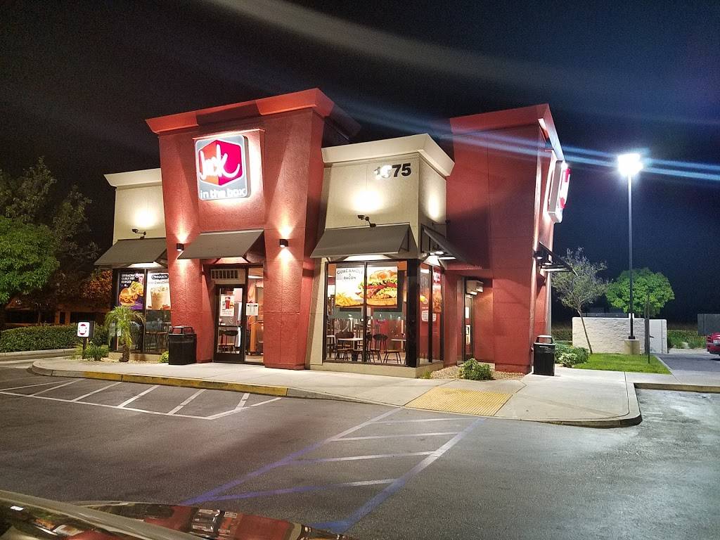 Jack in the Box | restaurant | 1876 N Riverside Ave, Rialto, CA 92376, USA | 9098200557 OR +1 909-820-0557