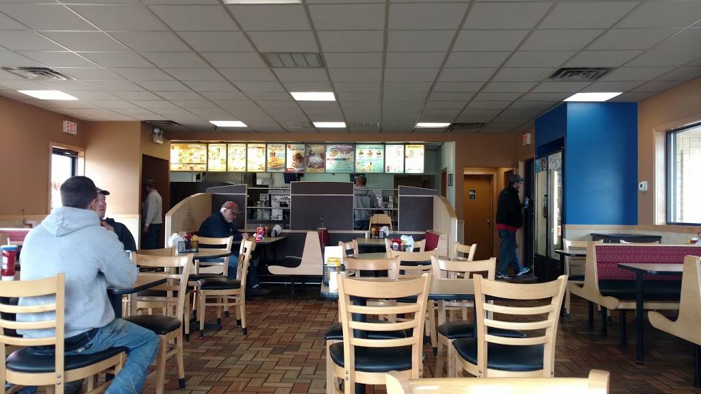 Dairy Queen | restaurant | 139 Green St, Bushnell, IL 61422, USA | 3097723602 OR +1 309-772-3602