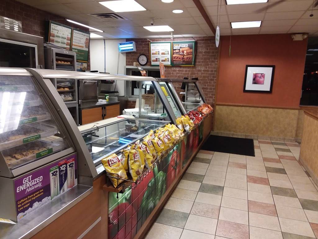 Subway | restaurant | 203 Hwy 79 N, Henderson, TX 75652, USA | 9036572919 OR +1 903-657-2919