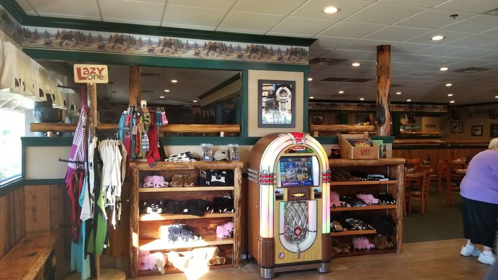 Santa Clarita Black Bear Diner | restaurant | 23626 Valencia Blvd, Santa Clarita, CA 91355, USA | 6617994820 OR +1 661-799-4820