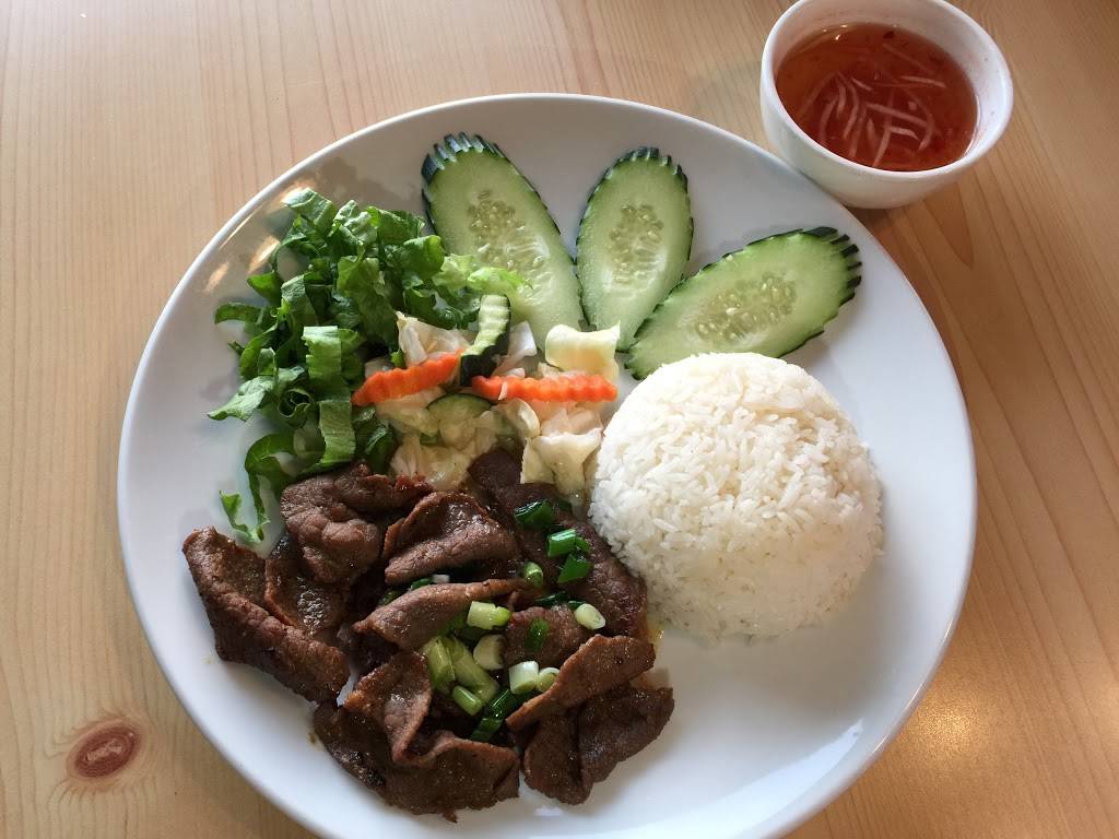 Pho Lotus | restaurant | 5460 Philadelphia St, Chino, CA 91710, USA | 9096130705 OR +1 909-613-0705