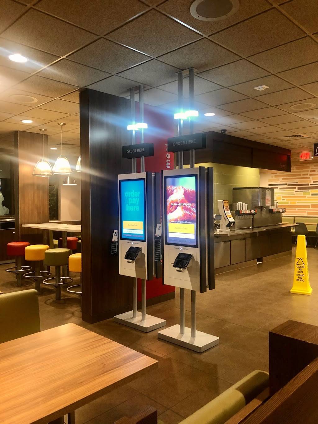 McDonalds | restaurant | 1150 E Clark Ave, Santa Maria, CA 93455, USA | 8059385386 OR +1 805-938-5386