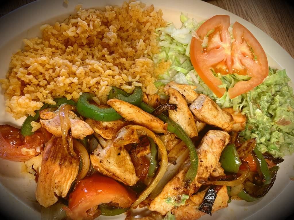 El Chavis taquizas Restaurant | restaurant | 9626 S Pulaski Rd, Oak Lawn, IL 60453, USA | 7086343073 OR +1 708-634-3073