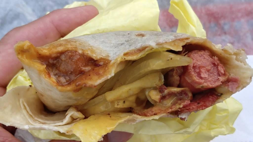 Oki Dog | restaurant | 860 N Fairfax Ave, Los Angeles, CA 90046, USA | 3236554166 OR +1 323-655-4166