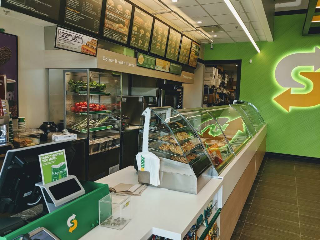 Subway | restaurant | 665 River Rd Unit 7, Gloucester, ON K1V 2G2, Canada | 6138221288 OR +1 613-822-1288
