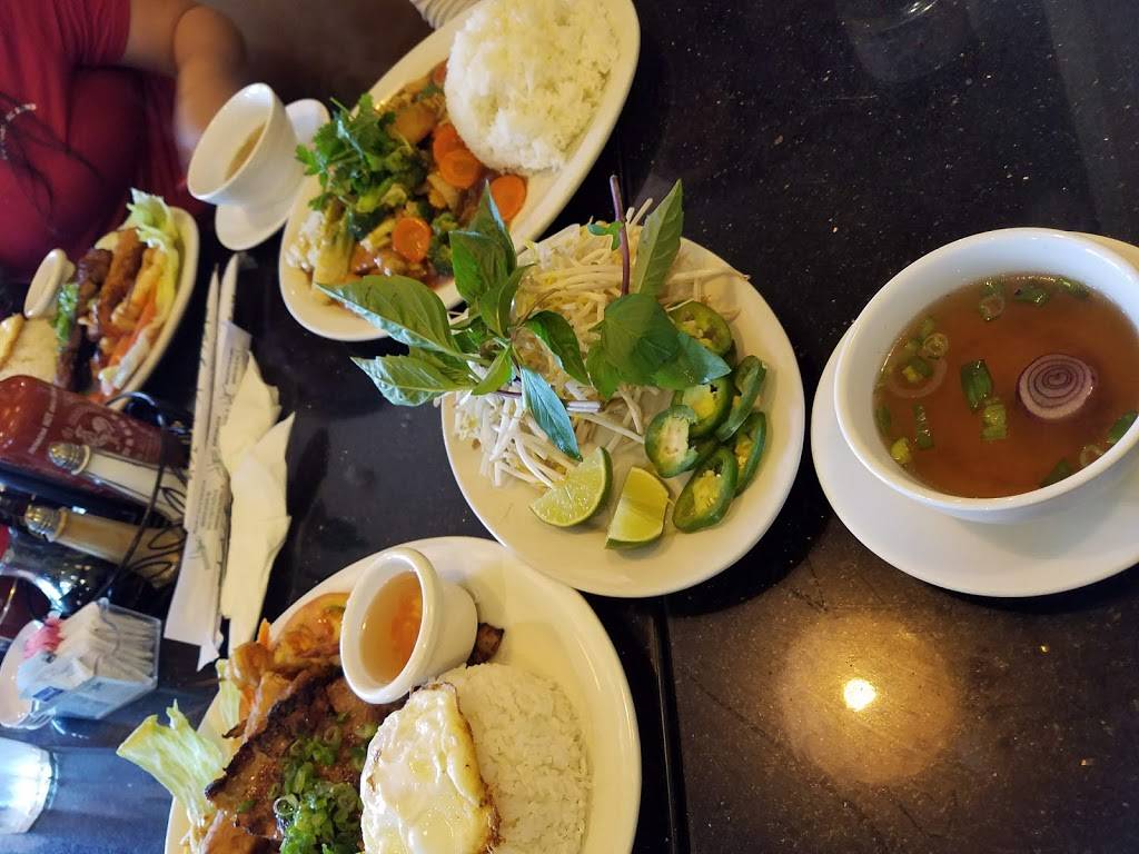 Pho 95 | restaurant | 5005 S Cooper St #187, Arlington, TX 76017, USA | 8174727706 OR +1 817-472-7706