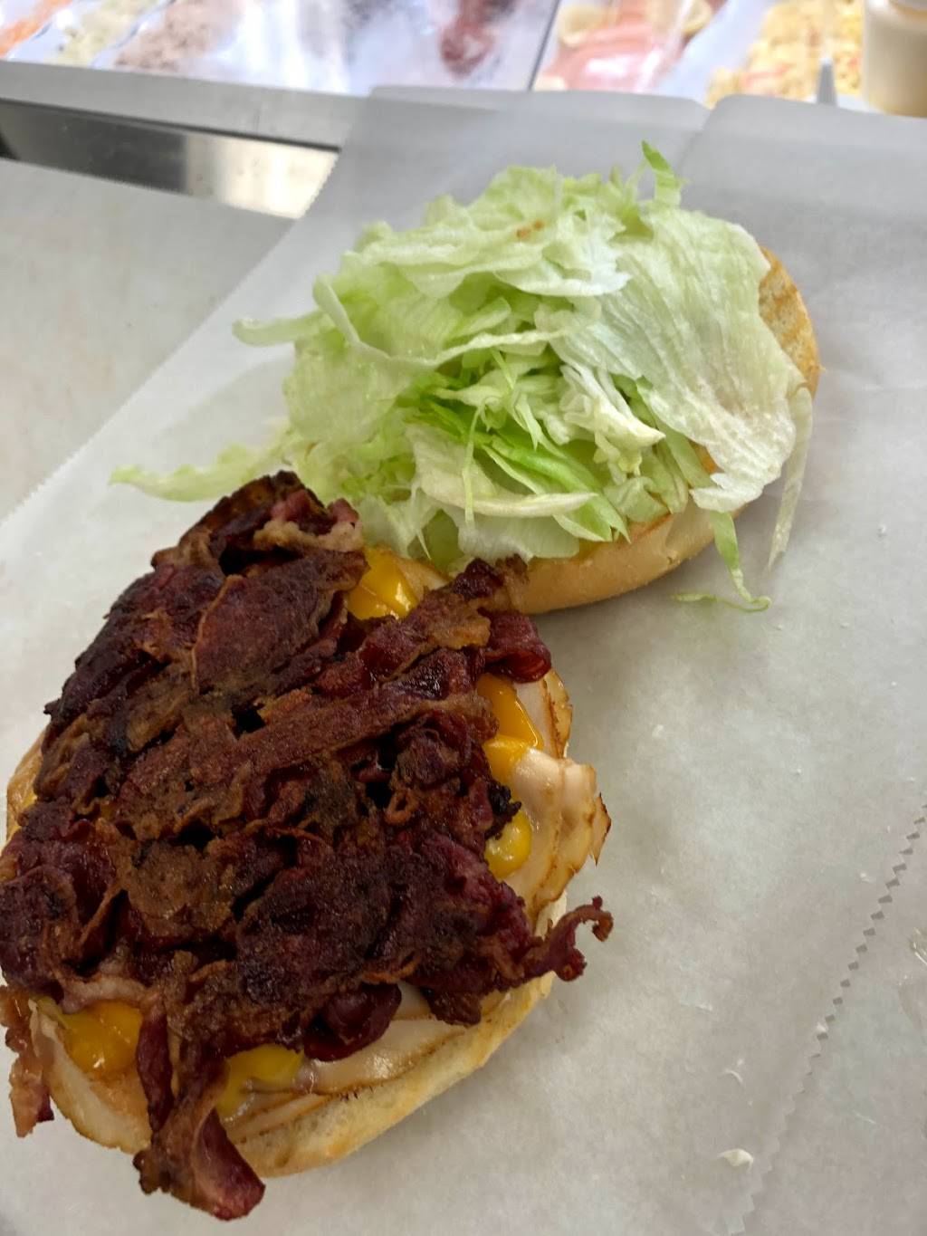 NyHometown deli | restaurant | 165 S Plank Rd, Newburgh, NY 12550, USA | 8454206121 OR +1 845-420-6121