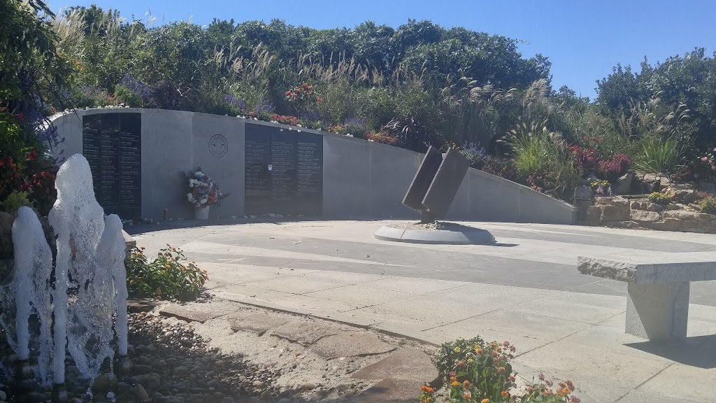 Tobay Seafood Shack | restaurant | Tobay Beach Access Path, Massapequa, NY 11758, USA | 5168261610 OR +1 516-826-1610