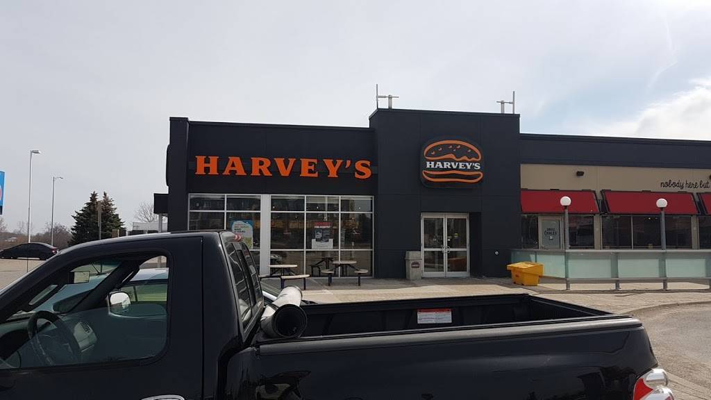 Harveys | restaurant | 175 Consumers Dr, Whitby, ON L1N 1C4, Canada | 9056659261 OR +1 905-665-9261