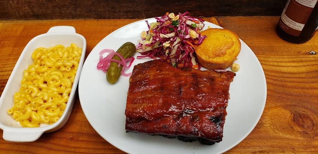 Naples Valley BBQ | restaurant | 114 N Main St, Naples, NY 14512, USA | 5856290539 OR +1 585-629-0539