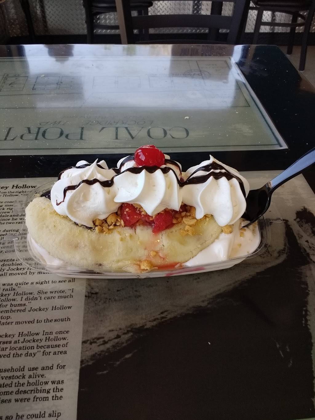 Sweet Spot | restaurant | 300 W Burlington Ave, Fairfield, IA 52556, USA | 6414722379 OR +1 641-472-2379