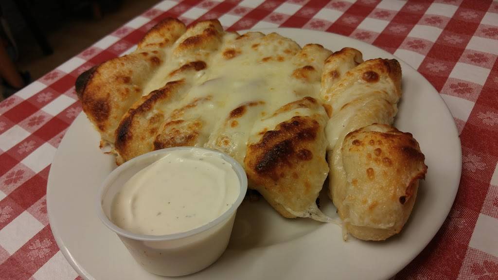 Gios Pizza | restaurant | 2700 Yulupa Ave #5, Santa Rosa, CA 95405, USA | 7075422797 OR +1 707-542-2797