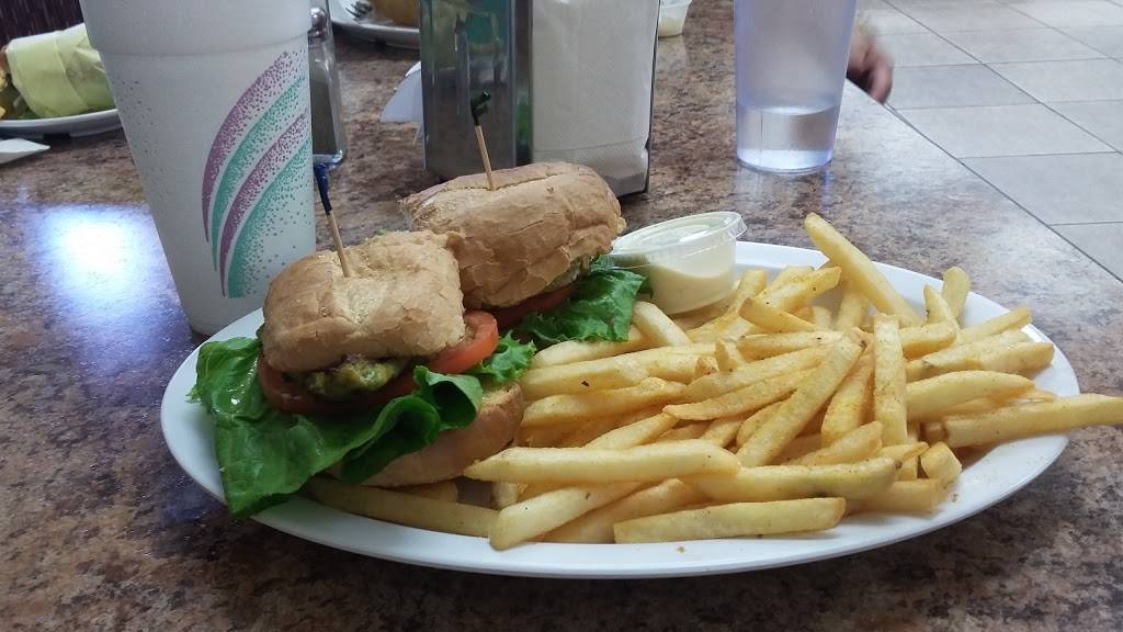 Primo Burger | restaurant | 44275 Division St, Lancaster, CA 93535, USA | 6617238444 OR +1 661-723-8444