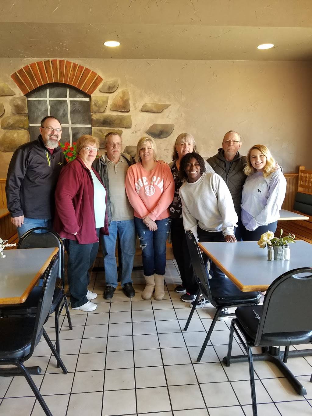 Padrinos | Pizza Restaurant | restaurant | 167 N Beaver Ln, Beaver, WV 25813, USA | 3042557755 OR +1 304-255-7755