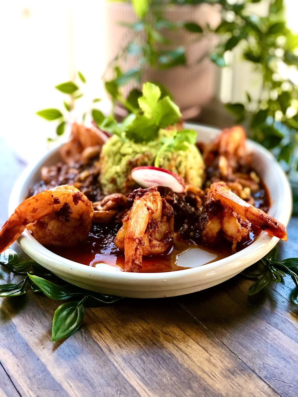 La Cumbanchita | restaurant | 24 Irving Ave, Brooklyn, NY 11237, USA | 3477898933 OR +1 347-789-8933