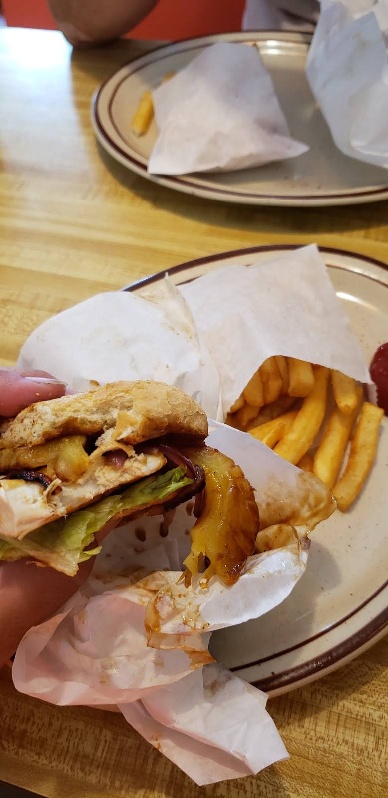 Hagens Orange Freeze | restaurant | 2520 Walnut Ave, Carmichael, CA 95608, USA | 9164897842 OR +1 916-489-7842