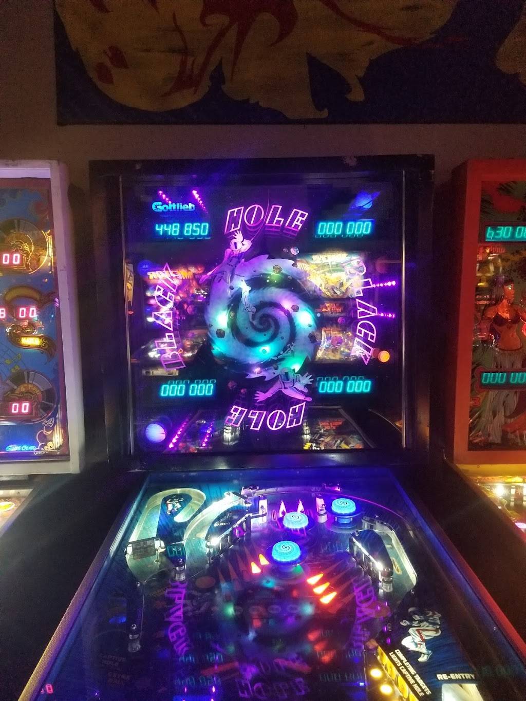 The Ottawa Pinball Arcade | restaurant | 2559 Baseline Rd, Ottawa, ON K2H 7B3, Canada | 6132236108 OR +1 613-223-6108