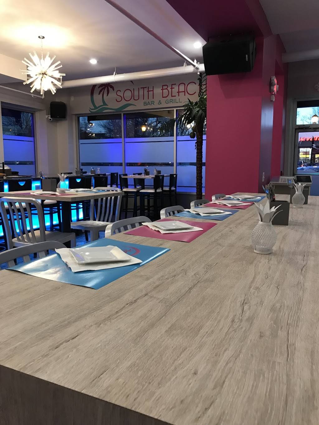 South Beach Bar and Grill | restaurant | 476 Main St, East Orange, NJ 07018, USA | 9736731100 OR +1 973-673-1100