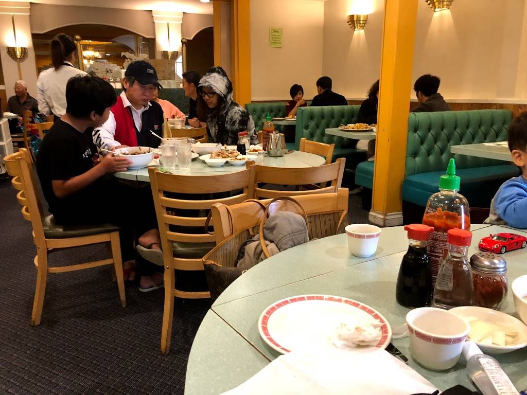 Young King | restaurant | 3100 W Olympic Blvd, Los Angeles, CA 90006, USA | 2134876154 OR +1 213-487-6154