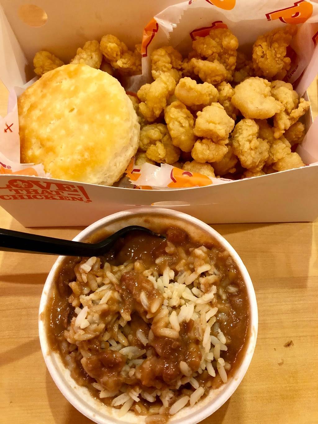 Popeyes Louisiana Kitchen | restaurant | 1516 Chestnut St, Philadelphia, PA 19102, USA | 2156658470 OR +1 215-665-8470