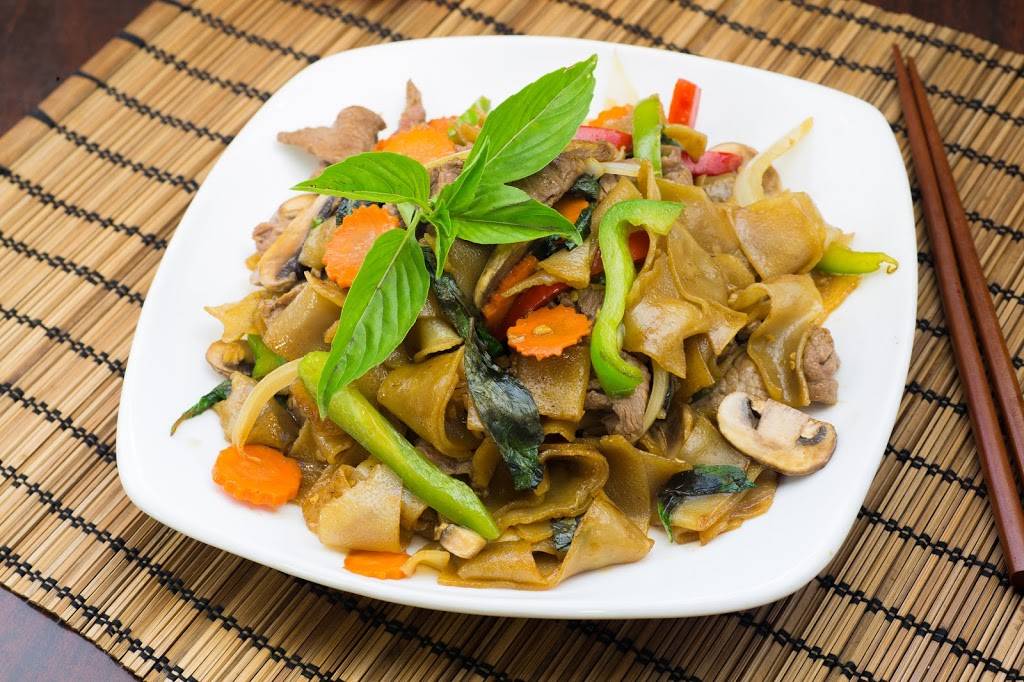 Ruam Mitr | restaurant | 7168 Melrose Ave, Los Angeles, CA 90046, USA | 3236965425 OR +1 323-696-5425