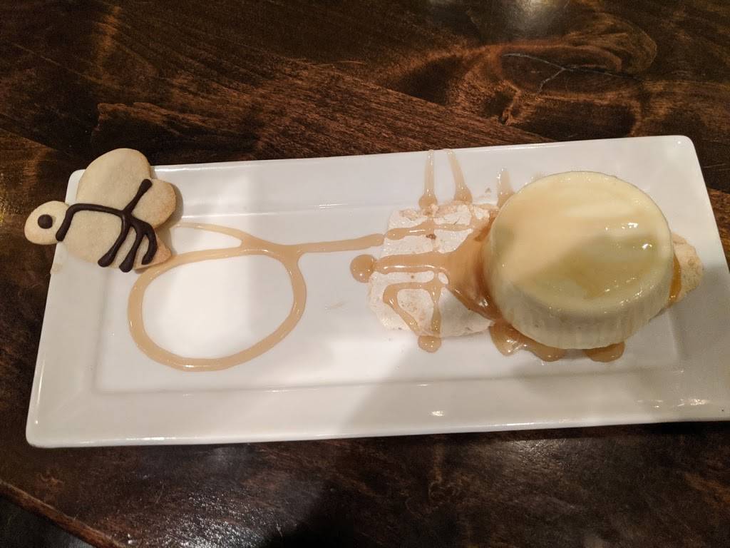 Savoy Bar & Grill | restaurant | 10601 Montgomery Blvd NE, Albuquerque, NM 87111, USA | 5052949463 OR +1 505-294-9463