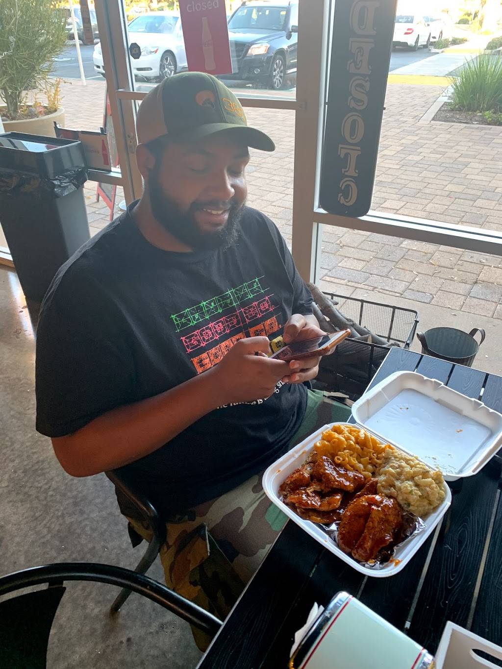 Messi Soul Kitchen | restaurant | 4270 Riverwalk Pkwy #104, Riverside, CA 92505, USA | 9515886252 OR +1 951-588-6252