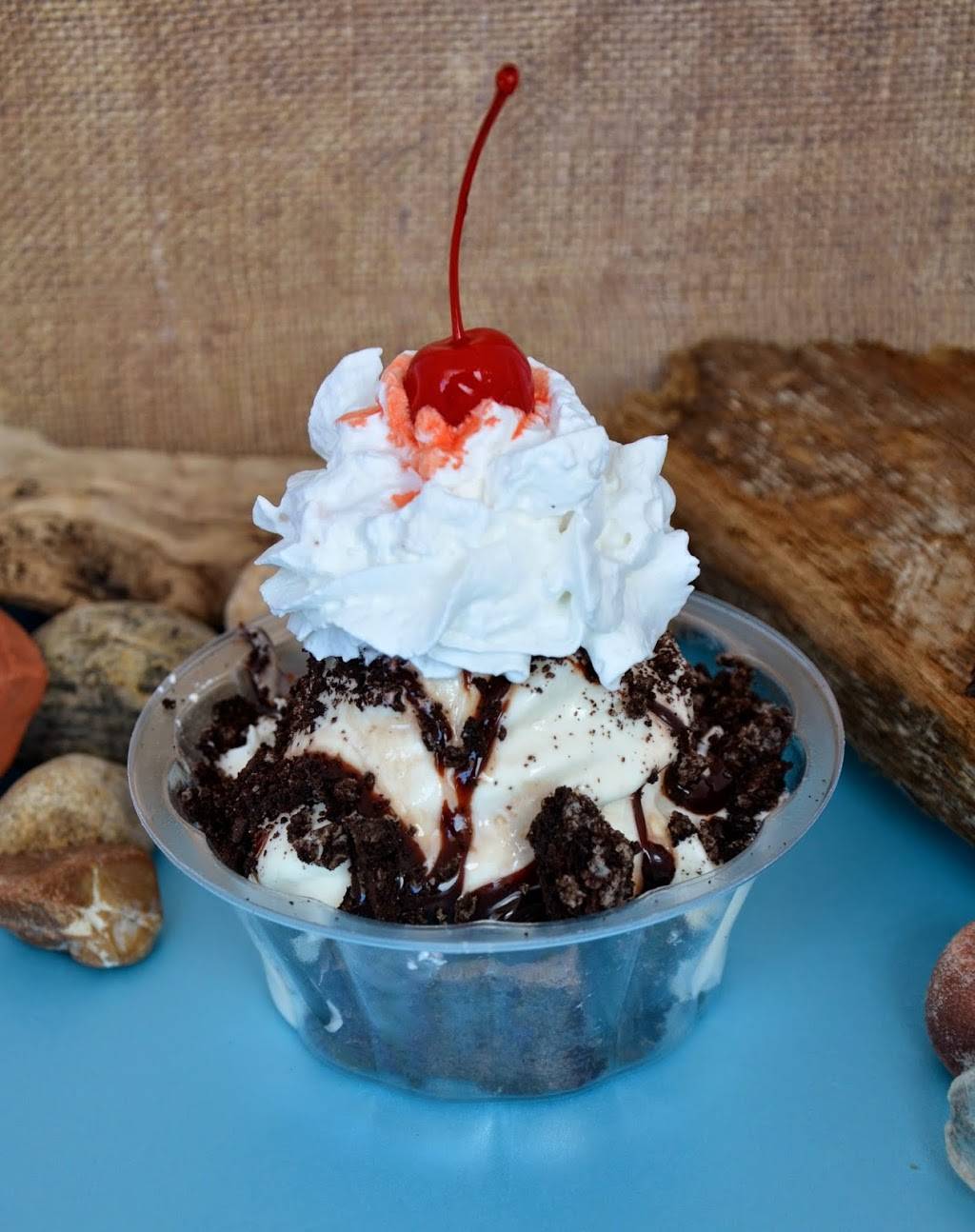 Dairy Isle | restaurant | 213 Bayview Ave, Put-In-Bay, OH 43456, USA | 4192853506 OR +1 419-285-3506