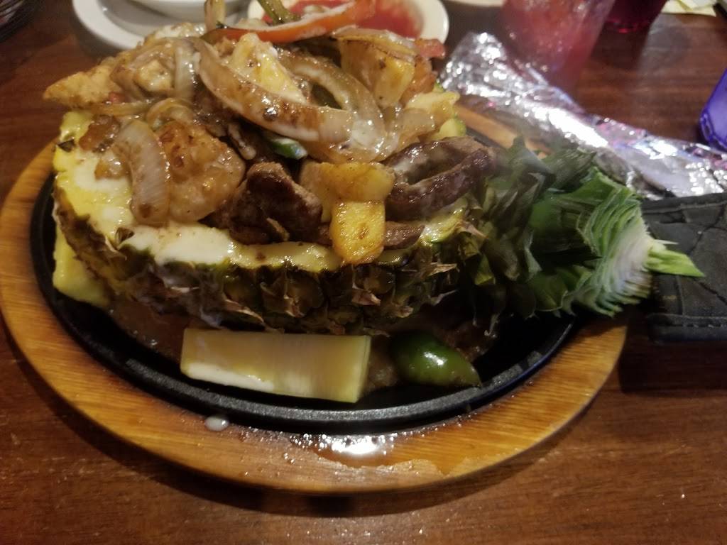 El Cazador | restaurant | 911 Main St, Altavista, VA 24517, USA | 4343697921 OR +1 434-369-7921