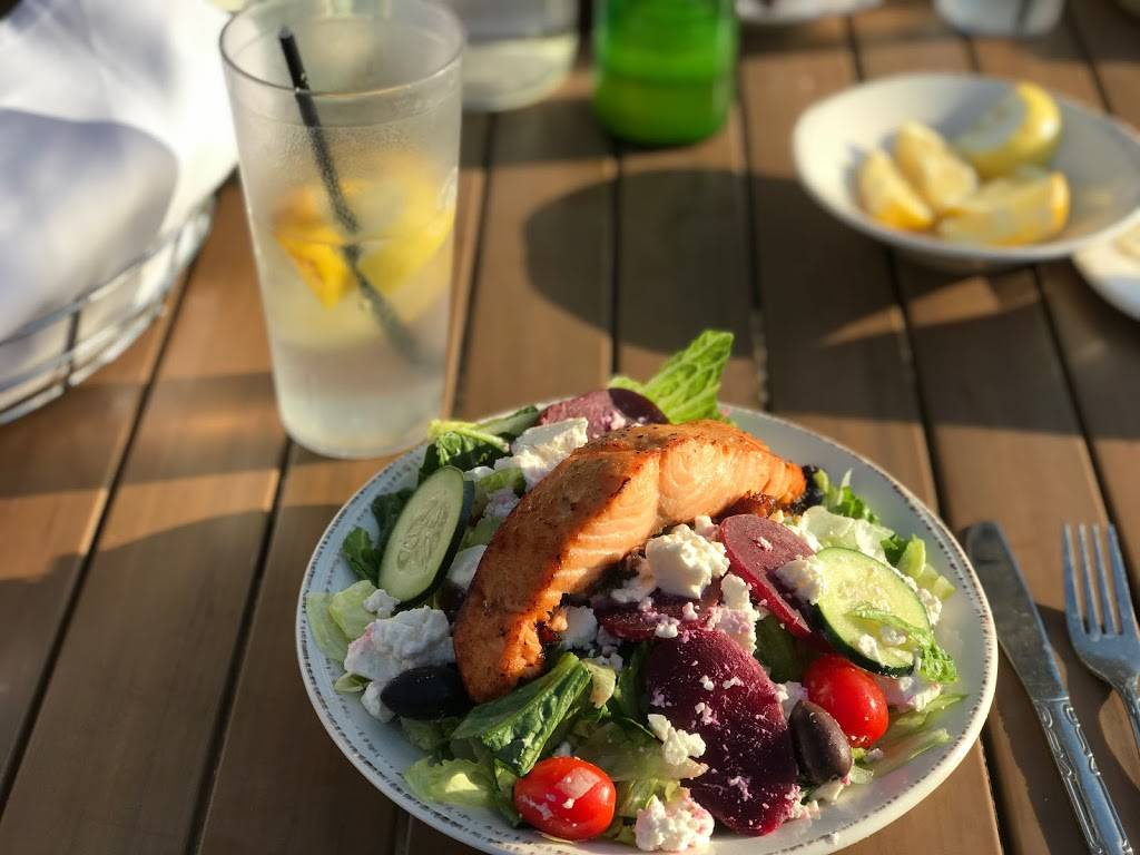 Highland House | restaurant | 2630 E Highland Rd, Highland Charter Twp, MI 48356, USA | 2488874161 OR +1 248-887-4161