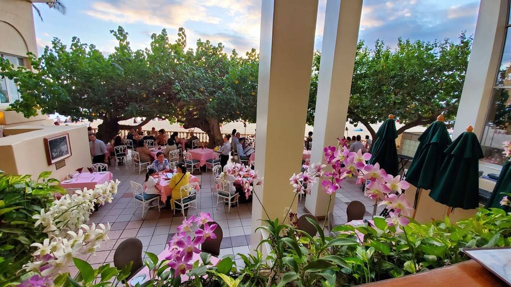Hau Tree Lanai | restaurant | 2863 Kalakaua Avenue Lobby floor of the New Otani Kaimana Beach Hotel, Honolulu, HI 96815, USA | 8089217066 OR +1 808-921-7066