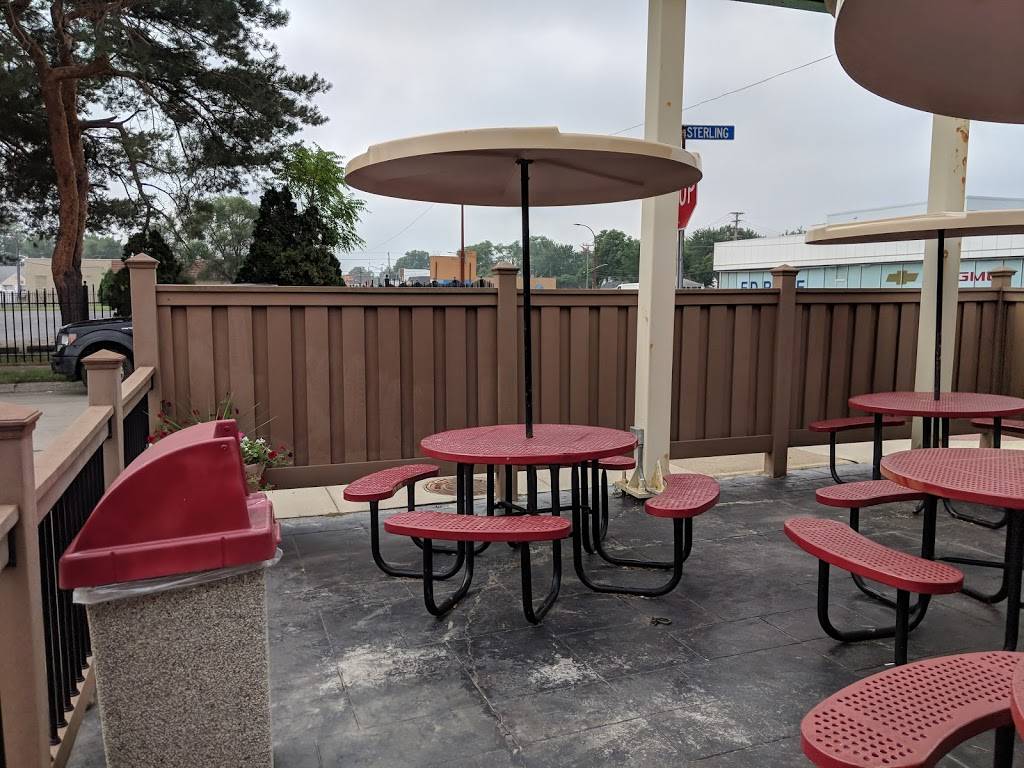 Stoshs Pizza | restaurant | 24312 Van Dyke Ave, Center Line, MI 48015, USA | 5867576836 OR +1 586-757-6836