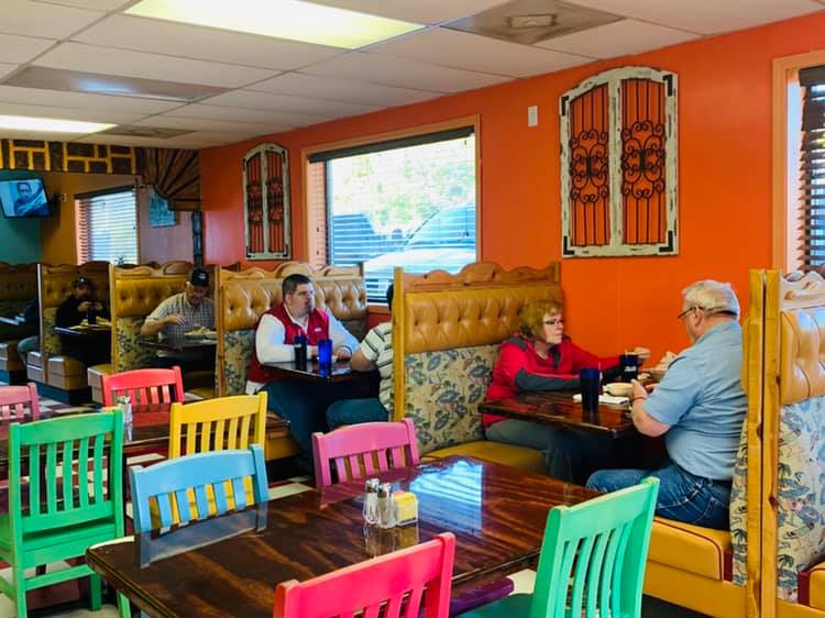Leos Mexican Restaurant | restaurant | 202 S Ellen St, Dixon, MO 65459, USA | 5737592218 OR +1 573-759-2218