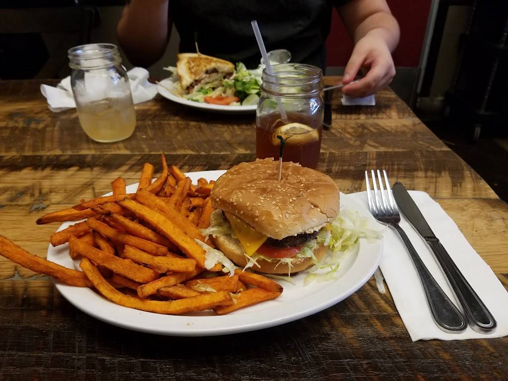 Fat Maddies Grille | restaurant | 2005 Crow Canyon Pl, San Ramon, CA 94583, USA | 9253551975 OR +1 925-355-1975