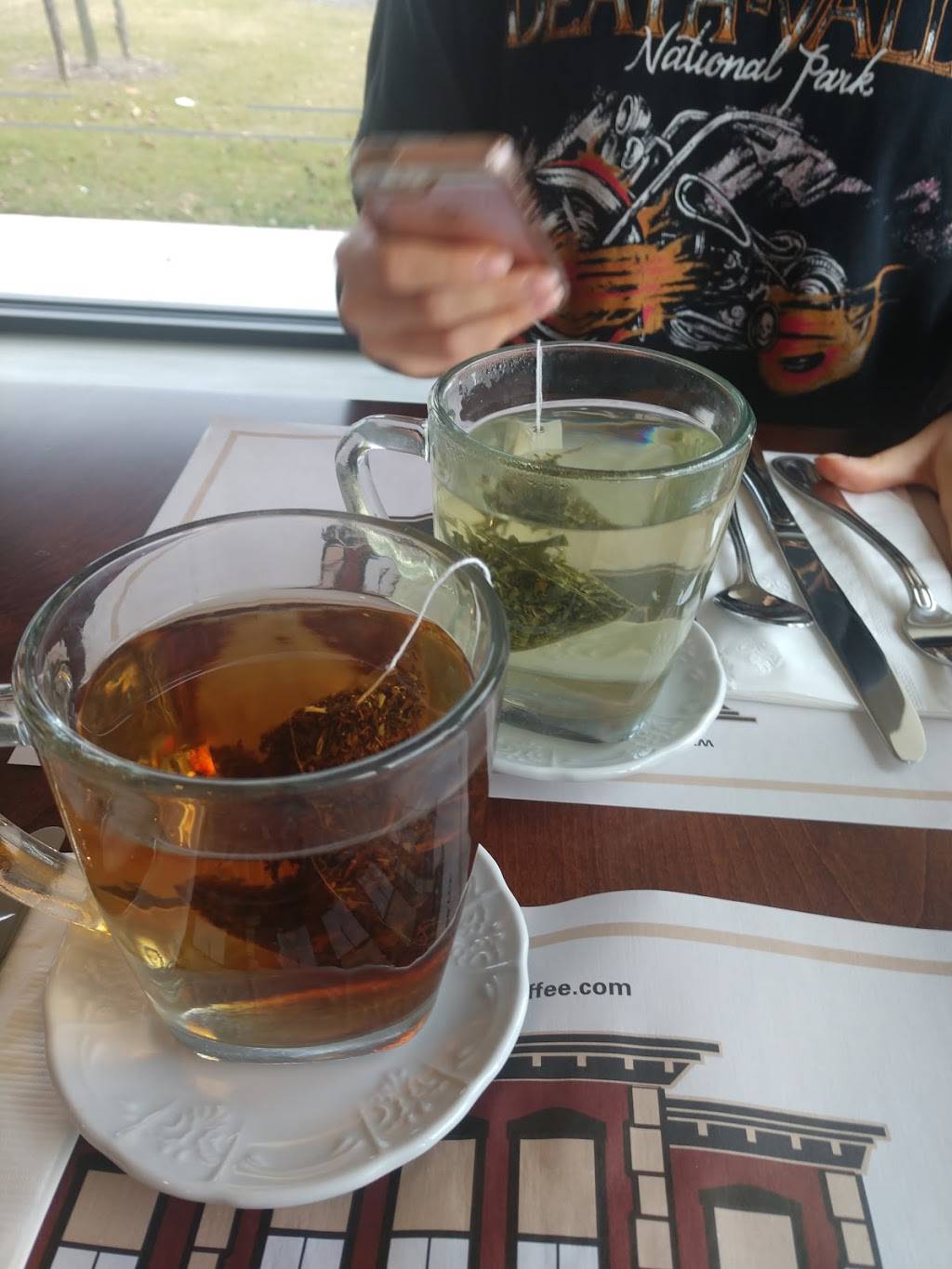 Brownstones Coffee | restaurant | 1759 Middle Country Rd, Centereach, NY 11720, USA | 6316763975 OR +1 631-676-3975