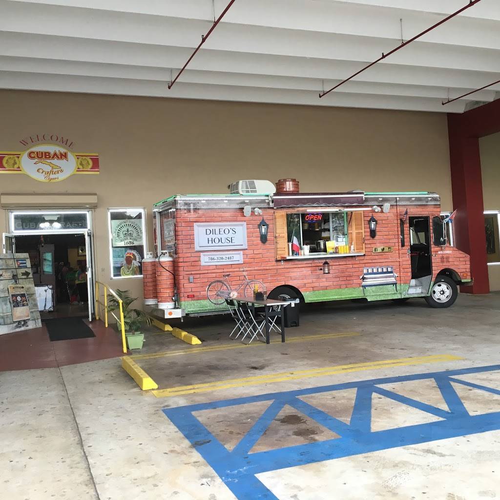 Pizza cubana& Italiana Dileos House LLC | restaurant | 7300 W Flagler St, Miami, FL 33144, USA | 7863202487 OR +1 786-320-2487