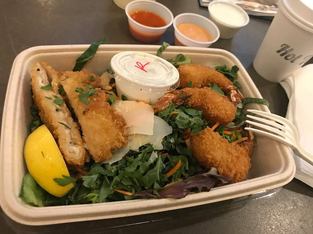 Brown Bag Seafood Co. | restaurant | Revival Food Hall, 125 S Clark St, Chicago, IL 60603, USA | 7737706173 OR +1 773-770-6173