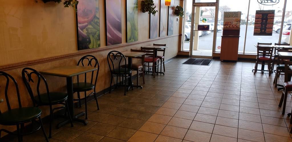 Subway Restaurants | restaurant | 1282 Hicksville Rd, Seaford, NY 11783, USA | 5168829300 OR +1 516-882-9300