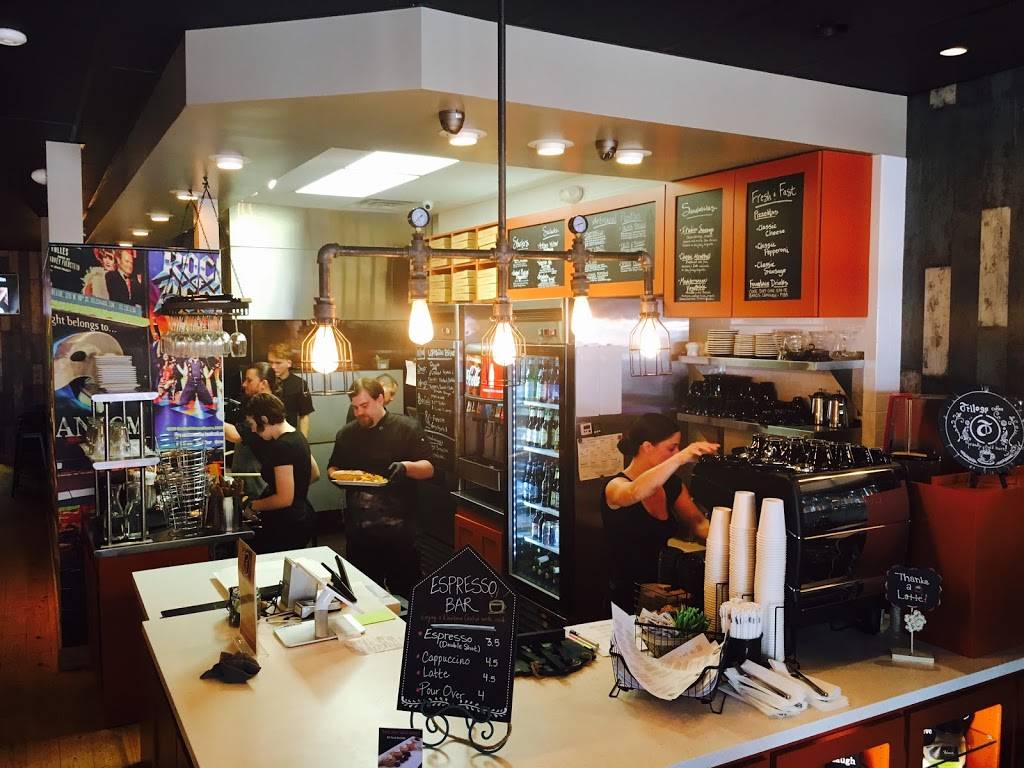 Urban Brick | restaurant | 112 N Woodland Blvd, DeLand, FL 32720, USA | 3863377040 OR +1 386-337-7040