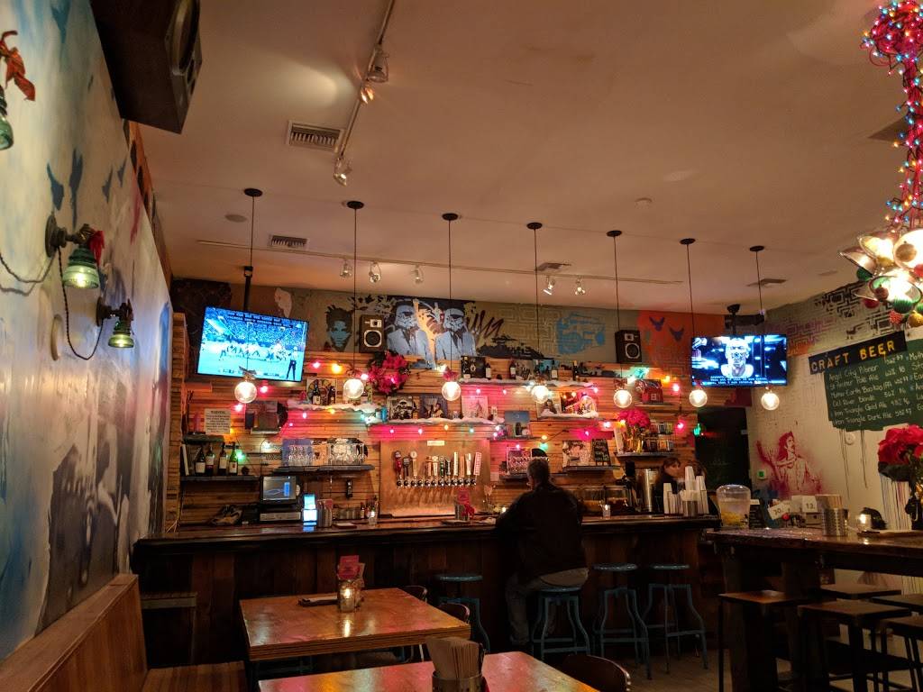 Spitz - Studio City | restaurant | 3737 Cahuenga Blvd, Los Angeles, CA 91604, USA | 8187550400 OR +1 818-755-0400